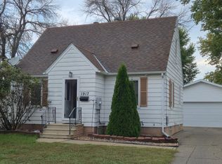 1917 E Oakland Ave, Austin, MN 55912
