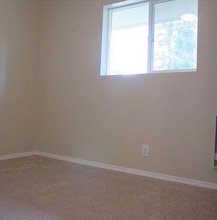 3 bright rooms
