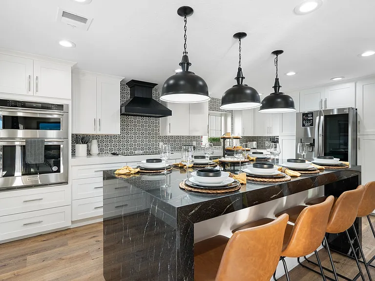 W Carol Ave — Photo 18