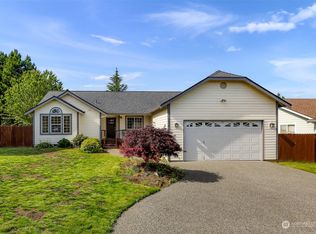 2474 Pine Dr, Ferndale, WA 98248