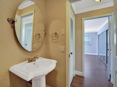 2500 NE 9th Street #101, Fort Lauderdale, FL, 33304