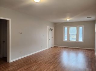 7 Rose St #2, East Hartford, CT 06108