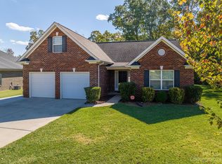 12880 Hill Pine Rd, Midland, NC 28107