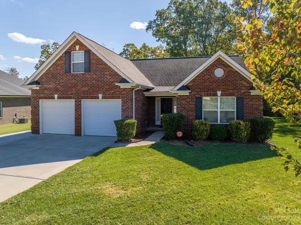 12880 Hill Pine Rd, Midland, NC 28107