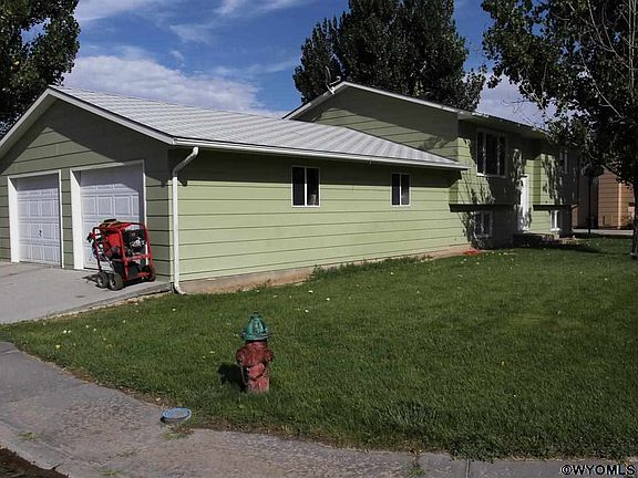 3rd image of 1529 Cloud Peak Dr