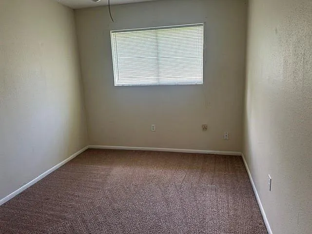 310 Audubon Dr — Photo 8
