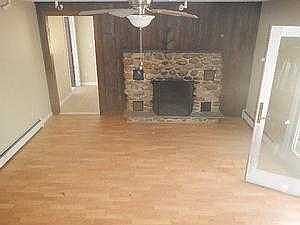 Den Area