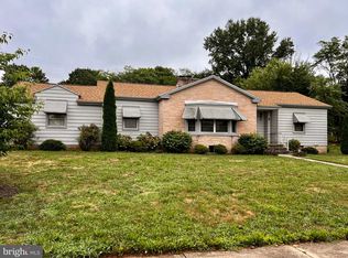 111 S 7th St, Mount Wolf, PA 17347
