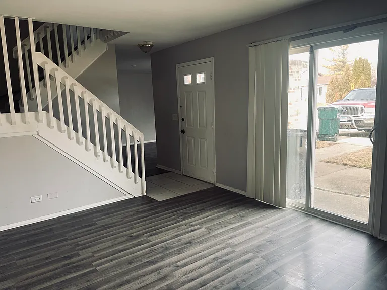 4103 Douglas Dr — Photo 2