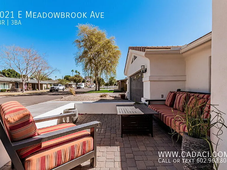 3021 E Meadowbrook Ave — Photo 37