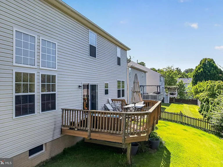 9097 Phillip Dorsey Way — Photo 32