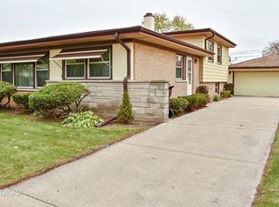 255 S Mayfair Pl, Chicago Heights, IL