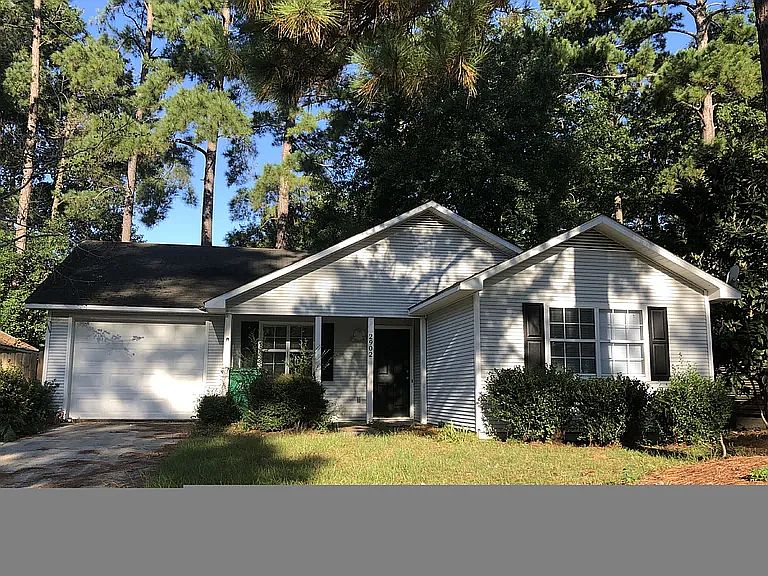 1st image of 2902 Fawnwood Cir