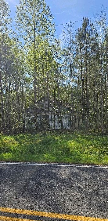 2nd image of 185 Belle Isle Rd
