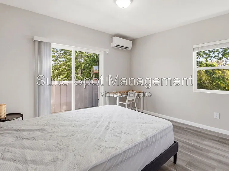 160 Harrison Ave #E3 — Photo 28