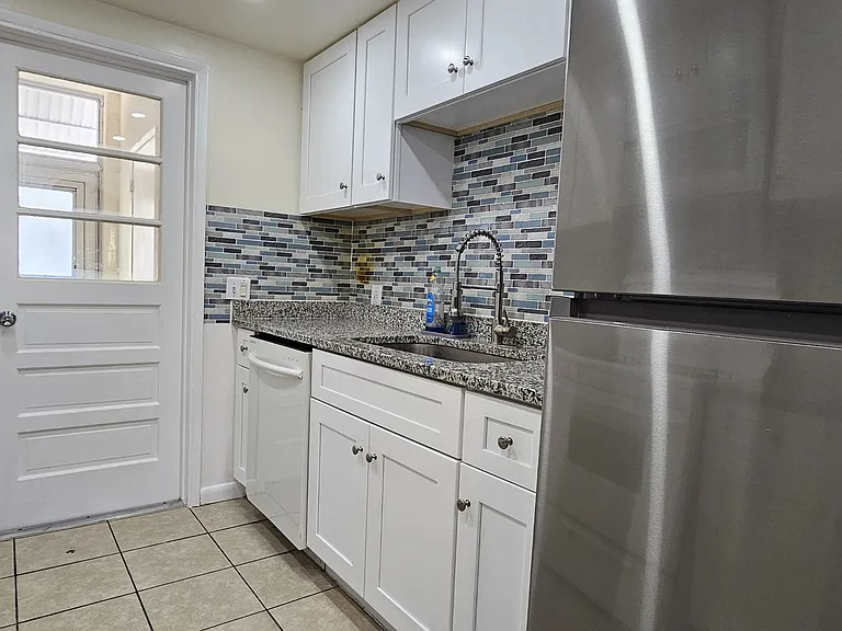 911 Washington Ave SW #117 — Photo 4