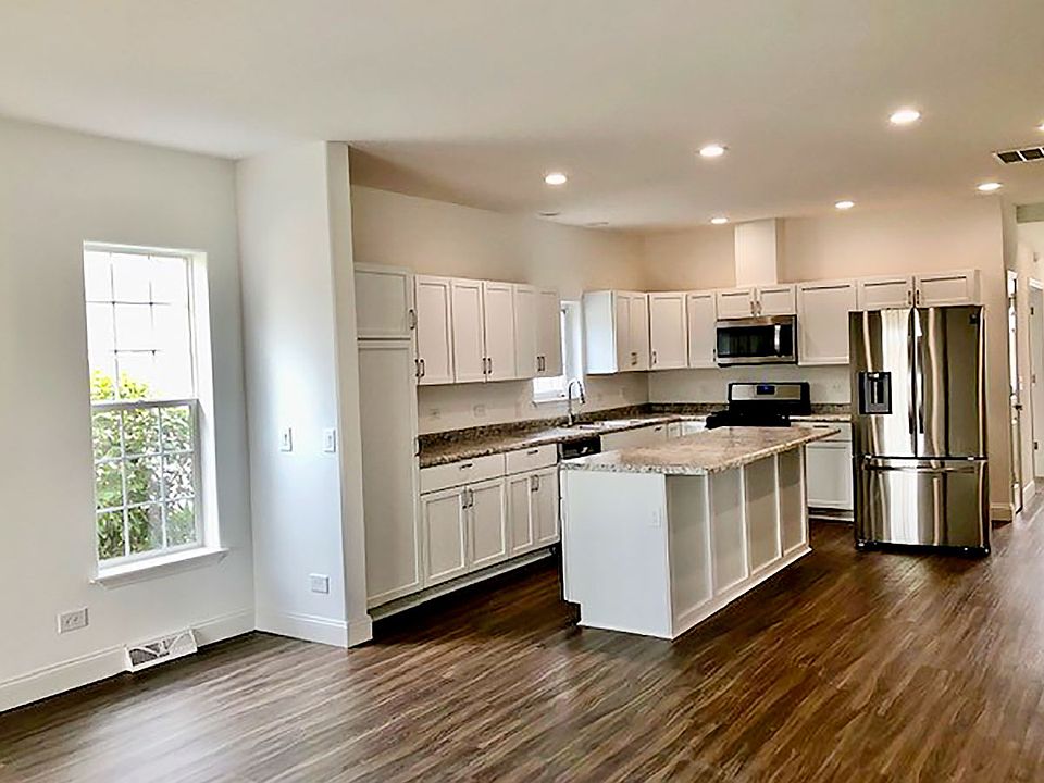 2nd image of 3 Suffolk Way Lot 921