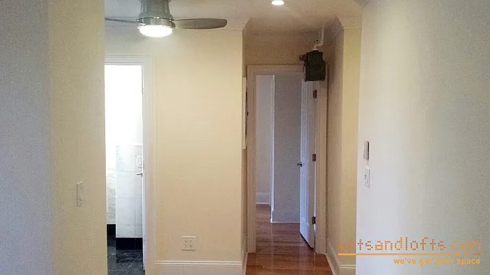 Rented by aptsandlofts.com | media 26