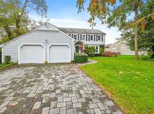 124 Point O Woods Dr, Toms River, NJ 08753