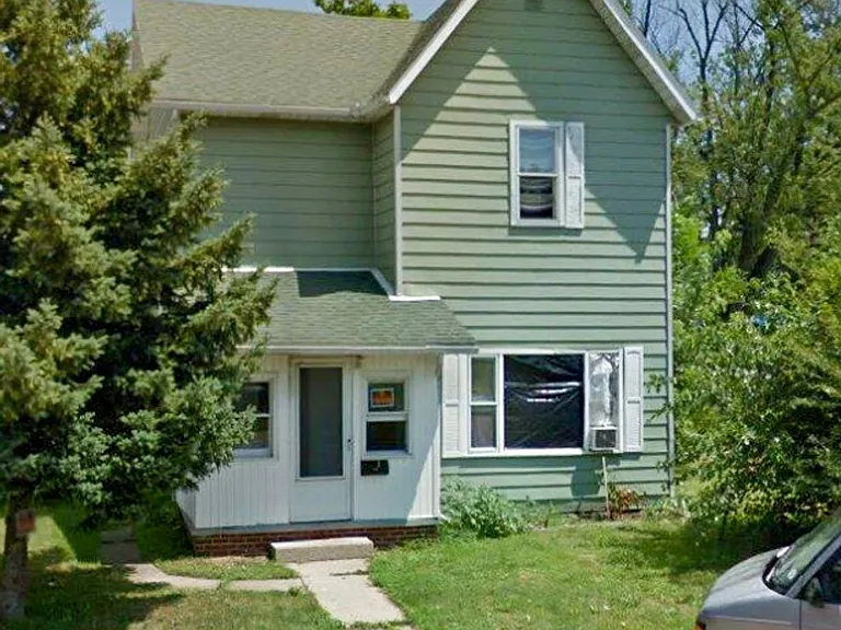 2918 S Jefferson St — Photo 12