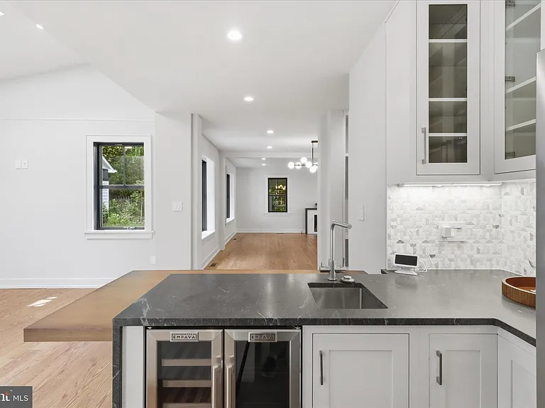 5921 Chesterbrook Rd — Photo 34
