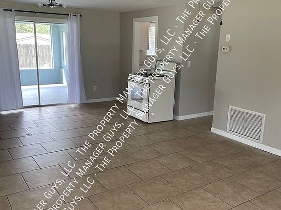 3rd image of 2549 Lawler Ln