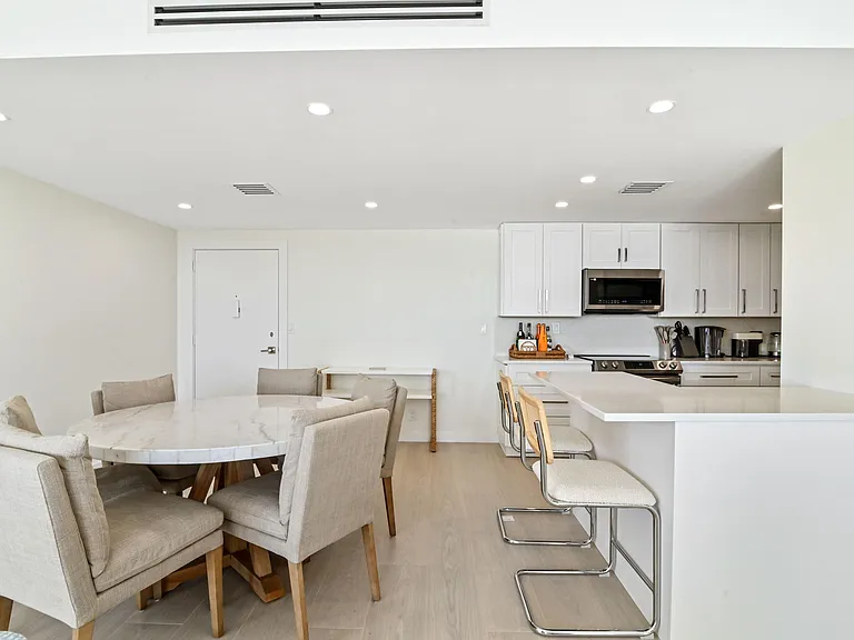 2600 N Flagler Dr #210 — Photo 5