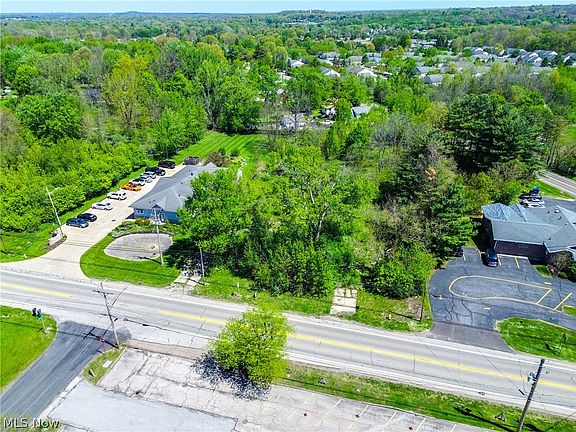 4th image of 2855 Copley Rd