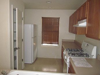 4th image of 7969 E Senate St