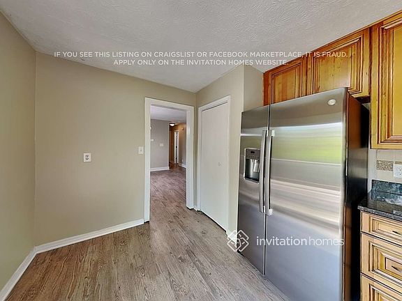 5th image of 215 Simpson Dr NE