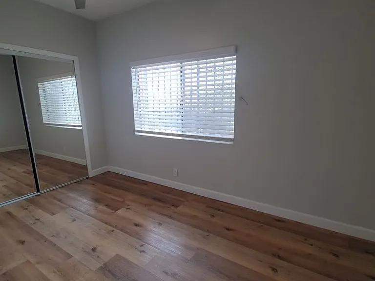 6717 S San Pedro St — Photo 11