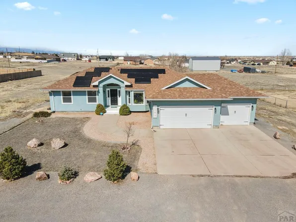 1153 E Kirkwood Dr, Pueblo West, CO 81007