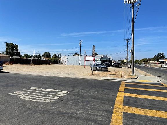 2nd image of Hollister & Central St