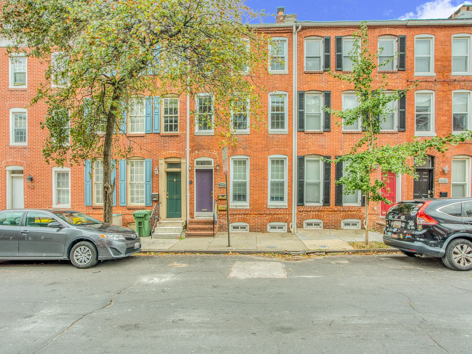 2 bed, 1.5 bath, 1930 sqft, $1,800 — Photo 1
