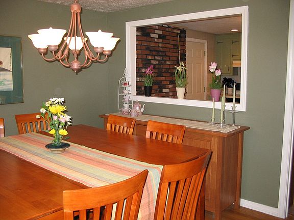 Opening to kitchen adds to the easy floor into the kitchen.