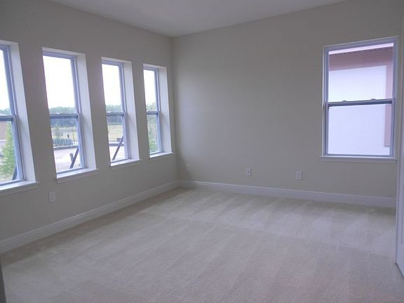 5th image of 14212 Walcott Ave