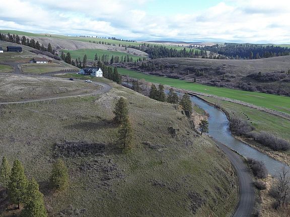 3rd image of 33 Red Tail Ridge Rd