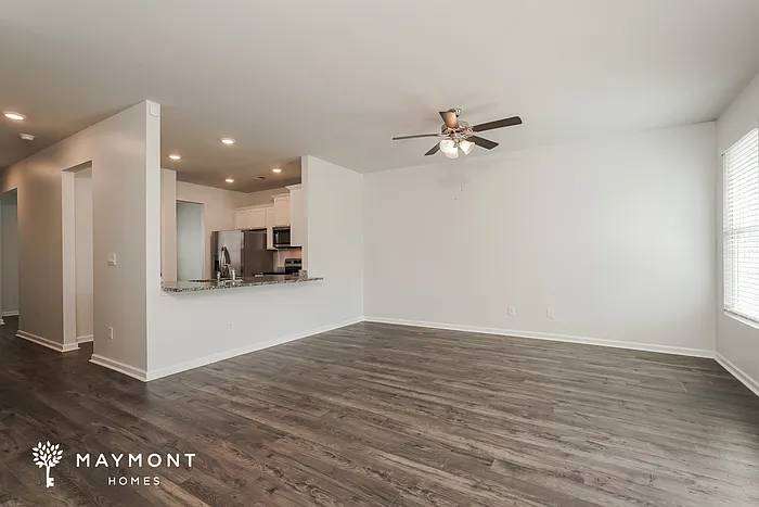 2027 River Park Cir — Photo 5