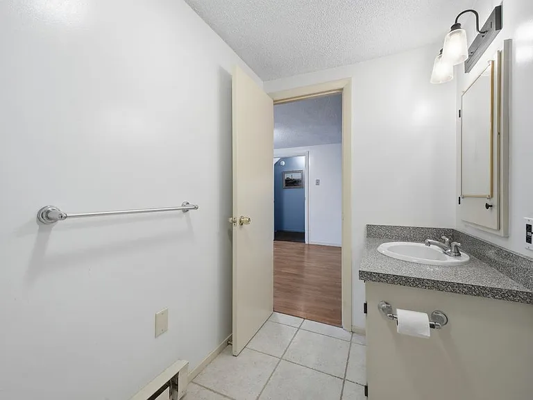 155 Main St #4 — Photo 5