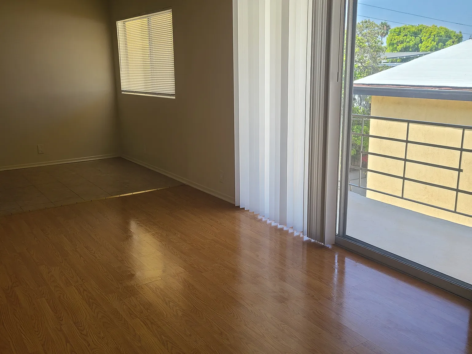 2 bed, 850 sqft, $3,450 — Photo 4