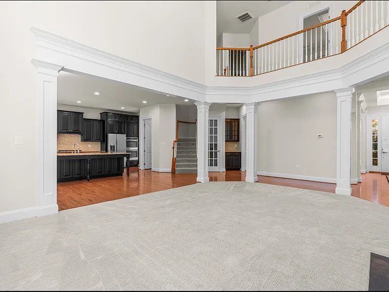 208 Bottsford Ave — Photo 9