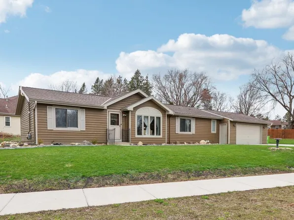 31 South Teri LANE, Hartford, WI 53027