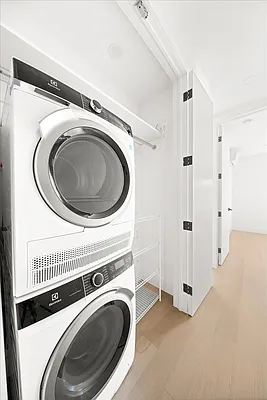 Rented by SERHANT. | media 18