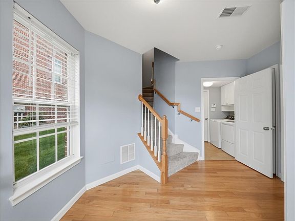 2nd image of 400 Fairgate Dr