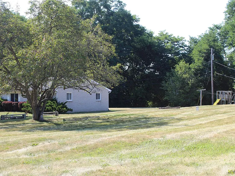 37 Maplecrest Dr — Photo 38