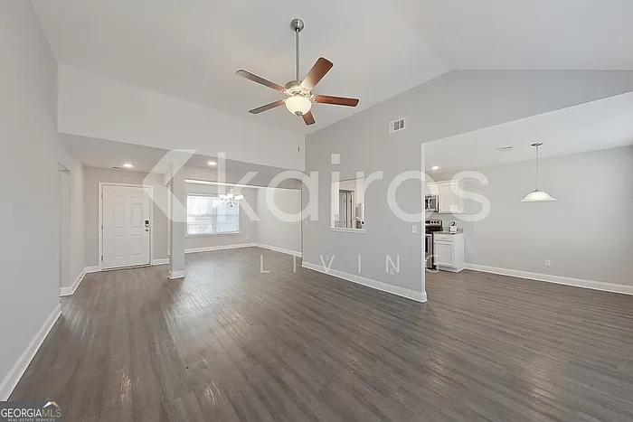 228 Western Red Cedar Dr — Photo 5