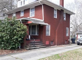 654 Kinsman St NW, Warren, OH