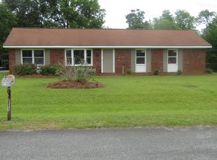 135 Carol Cir, Fitzgerald, GA 31750