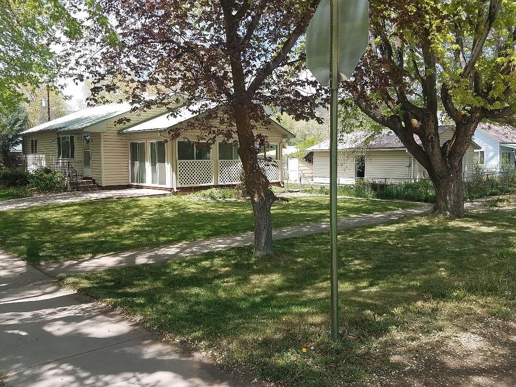 10 3rd St, Paonia, CO 81428 Zillow