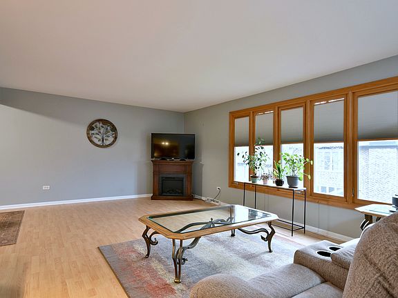 4th image of 15414 Aubrieta Ct